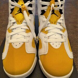 Boy's Air Jordan Retro 6